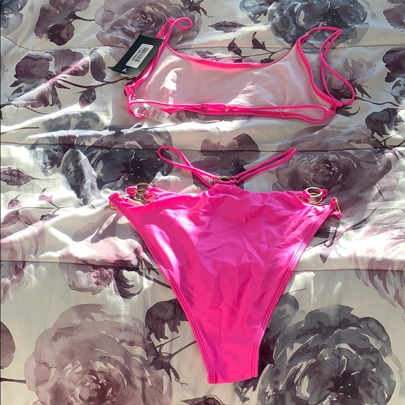 Two piece Bathsuit - Picture 2 of 4